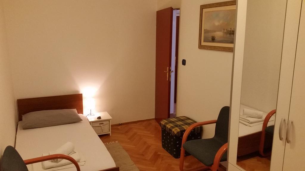 Luno Apartment Omiš Стая снимка